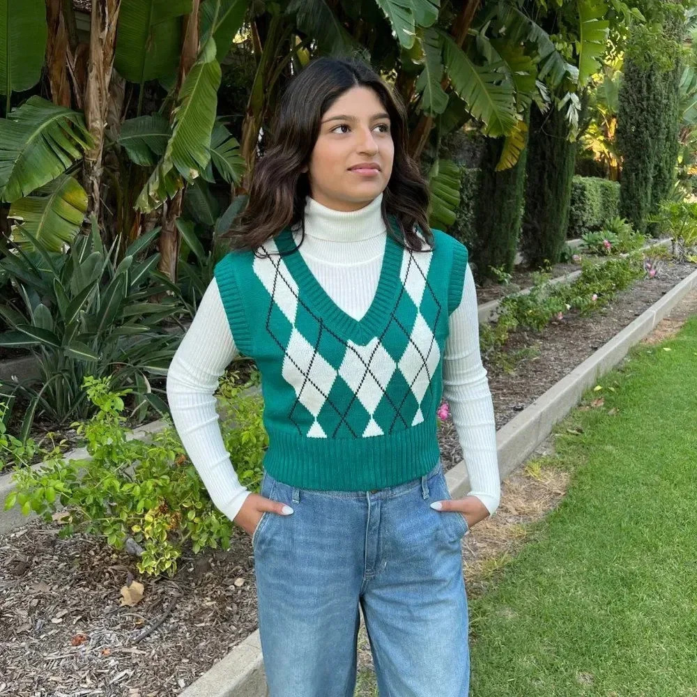 Argyle Sweater Vest V-Neck Soft Cozy Knitted Green/Jade Comfy